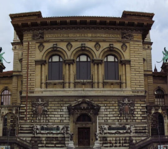 Kantons- und Universitätsbibliothek – Lausanne